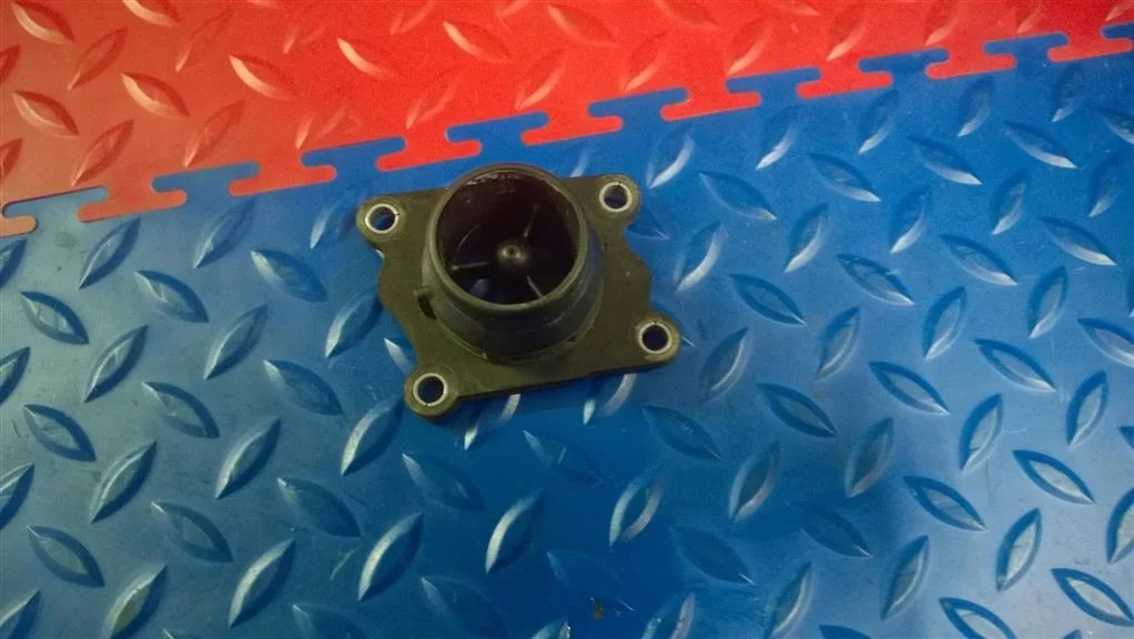 корпус термостата BMW 5-серия E60/E61  N47D20A 177 лс 520d