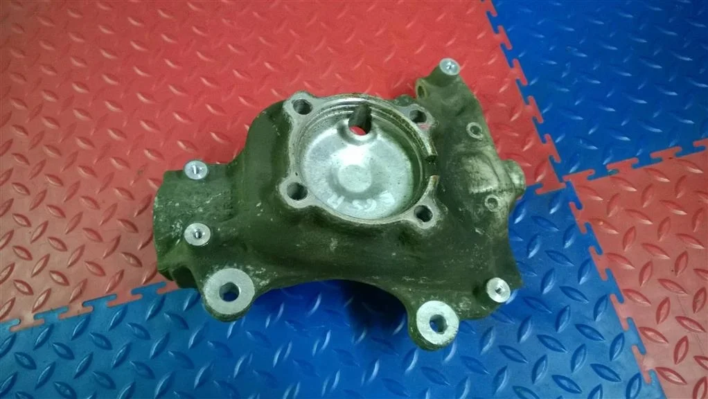 кулак поворотный BMW 7-серия E65/E66 31216753462