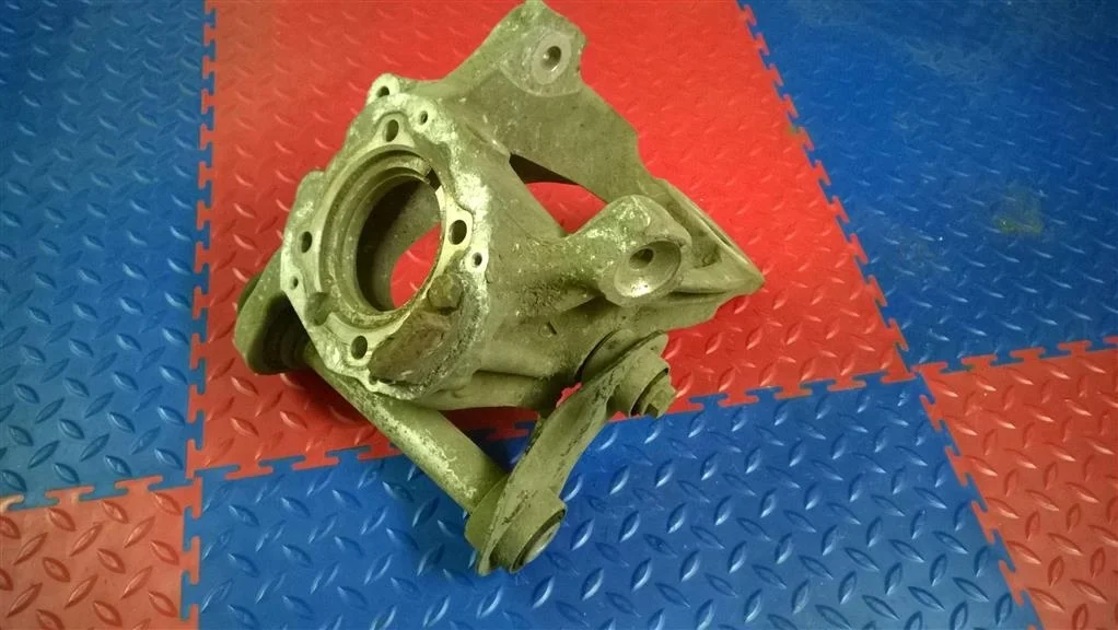 кулак поворотный BMW X5 E70