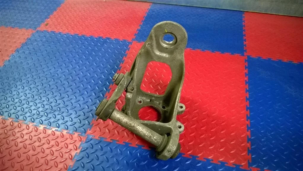 кулак поворотный BMW X5 E70