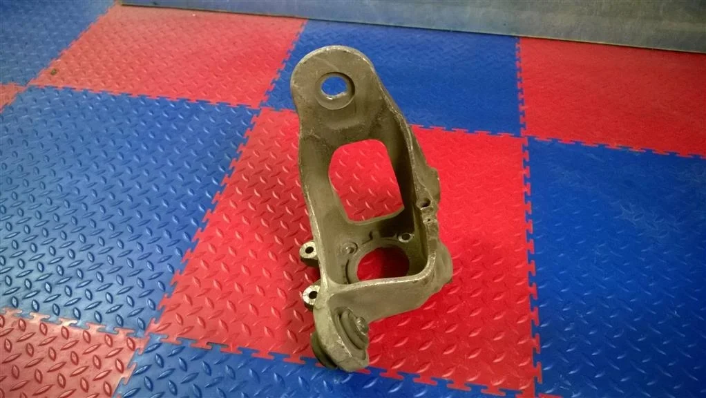 кулак поворотный BMW X5 E70