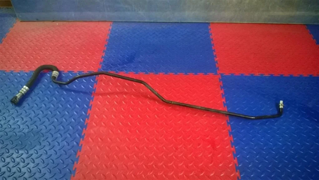 трубка системы охлаждения акпп BMW 5-серия E60/E61 17227573106  N53B30A 218 лс 525i 2008 Neptune Blue Metallic (A85)