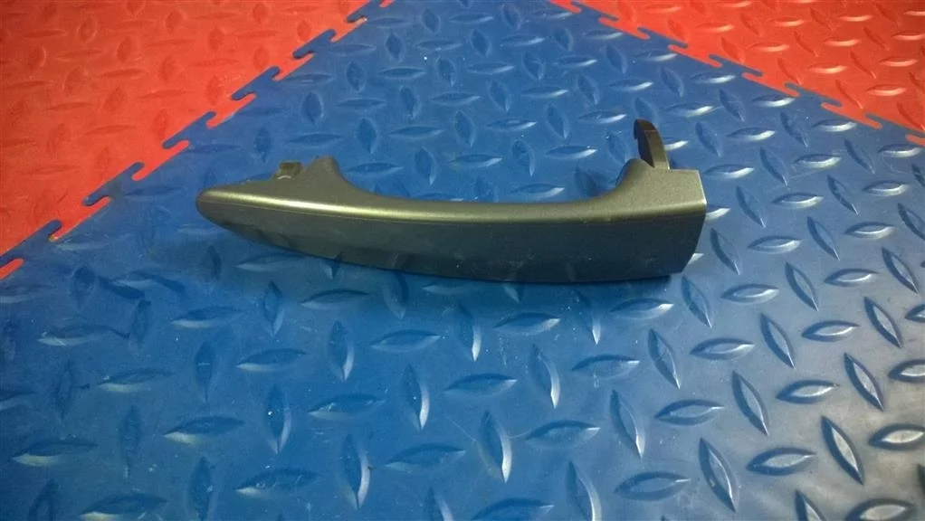 ручка двери наружная BMW 5-серия E60/E61  N53B30A 218 лс 525i