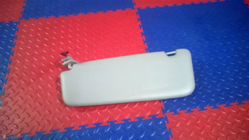 козырек солнцезащитный BMW 5-серия E60/E61 51167066650  N53B30A 218 лс 525i 2008 Neptune Blue Metallic (A85)