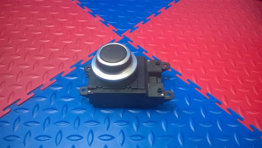 джостик меню BMW 5-серия E60/E61  N53B30A 218 лс 525i