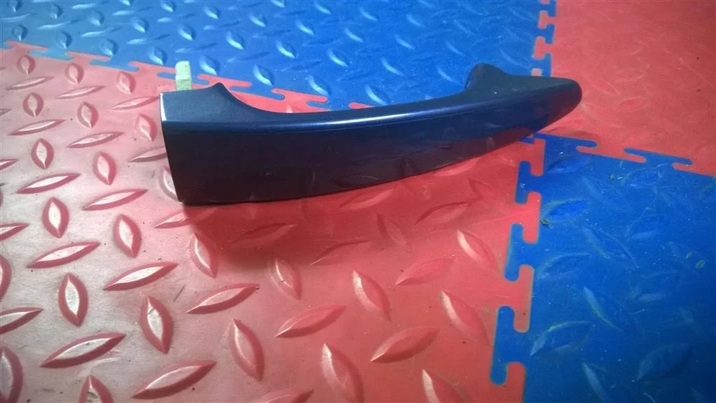 ручка двери наружная BMW X3 E83  M54B30 231 лс 3.0i