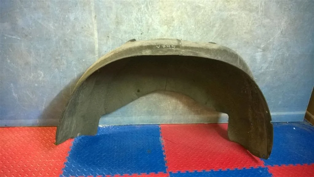 подкрылок BMW X5 E70 51487248209  N52B30 272лс 3.0i 2008 TITANSILBER METALLIC (354)