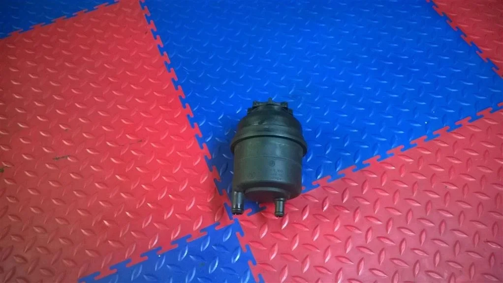 бачок гидроусилителя BMW X3 E83  M54B30 231 лс 3.0i