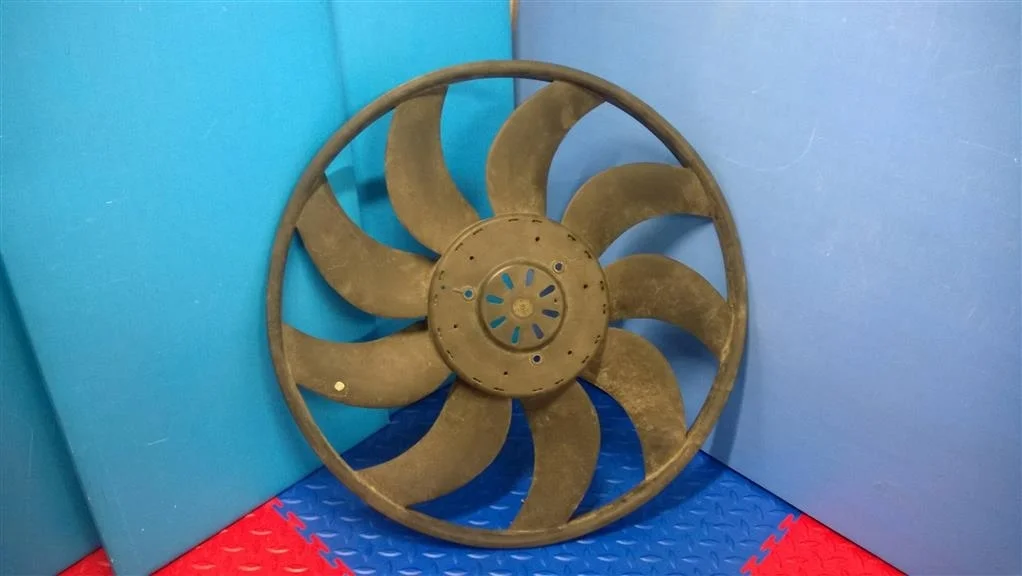 крыльчатка BMW X3 E83