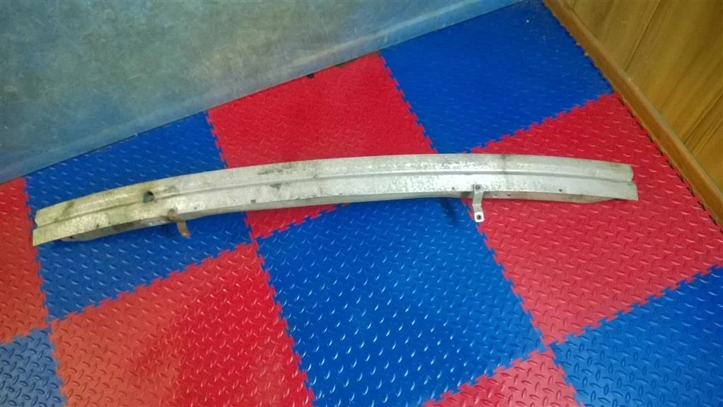 усилитель переднего бампера BMW X3 E83  N47D20A 177 лс 2.0D