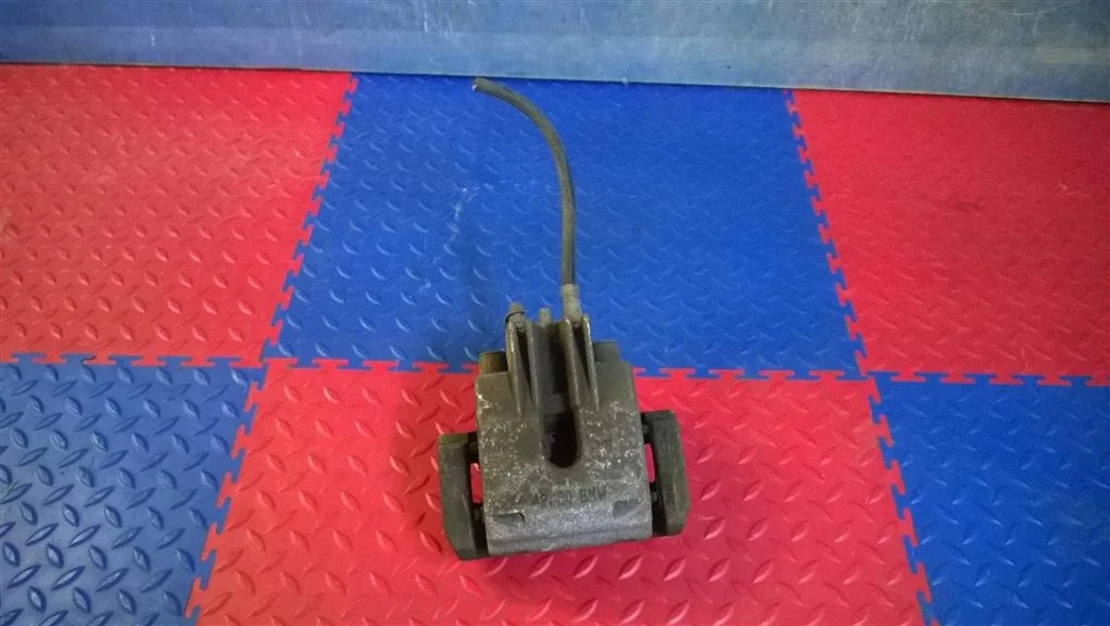 суппорт BMW 5-серия E60/E61  N53B30A 218 лс 525i