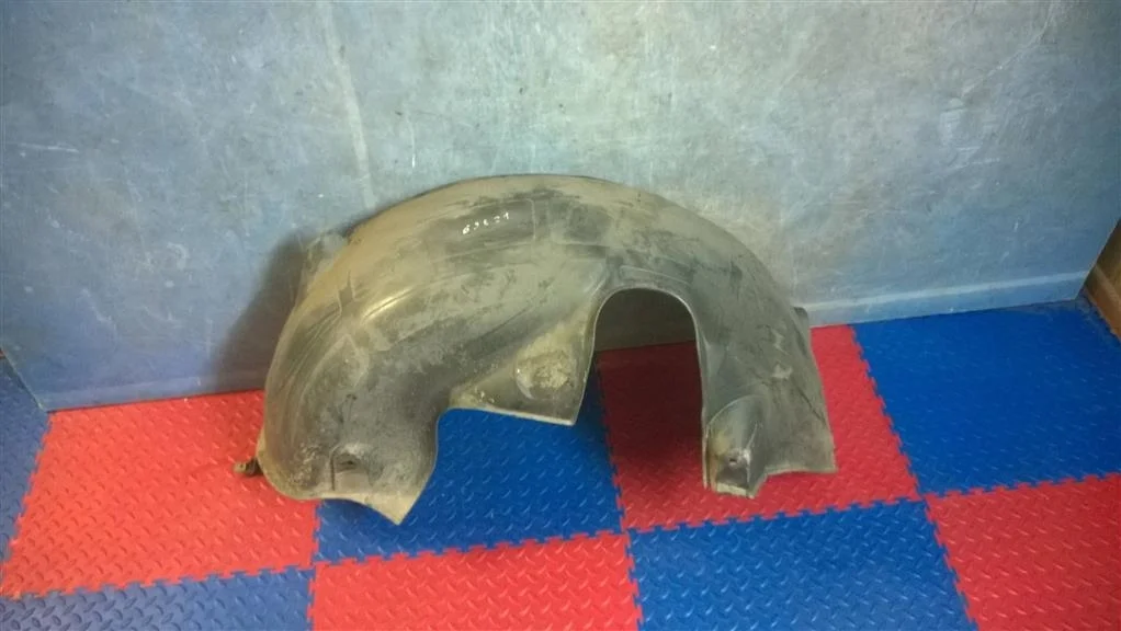 подкрылок BMW X3 E83  N47D20A 177 л.с. 2.0D