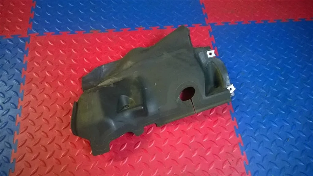 воздуховод радиатора BMW X3 E83  N52B25 218лс 2.5i