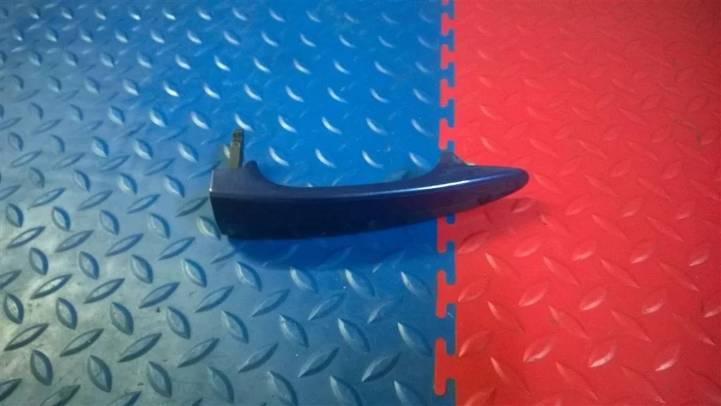 ручка двери наружная BMW 5-серия E60/E61  N47D20A 177 лс 520d