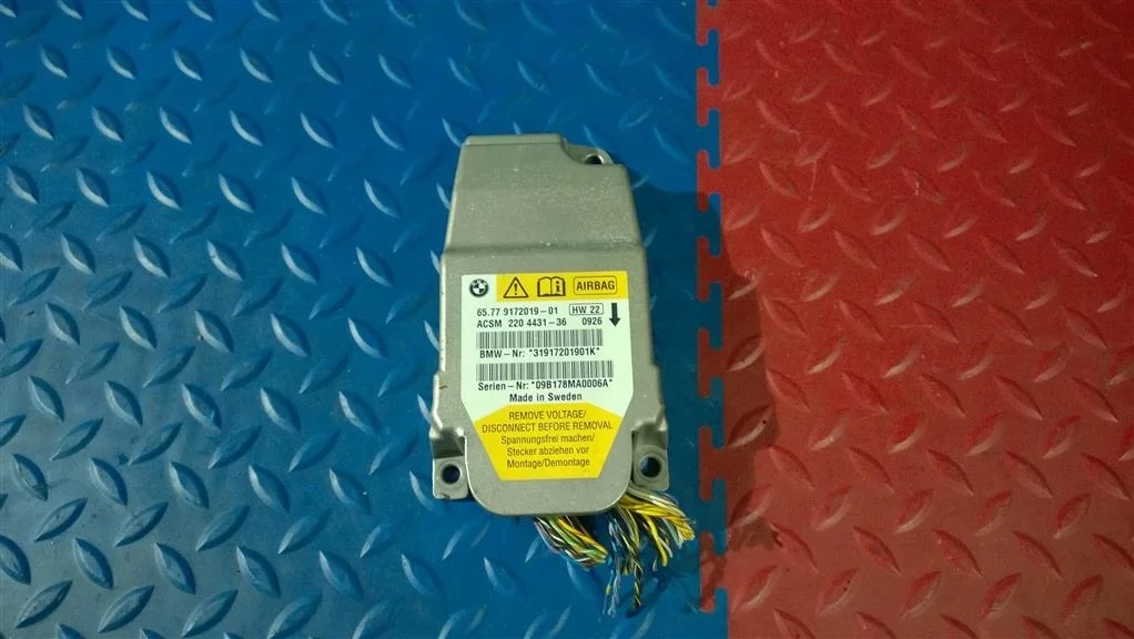 блок управления airbag BMW 5-серия E60/E61  N47D20A 177 лс 520d