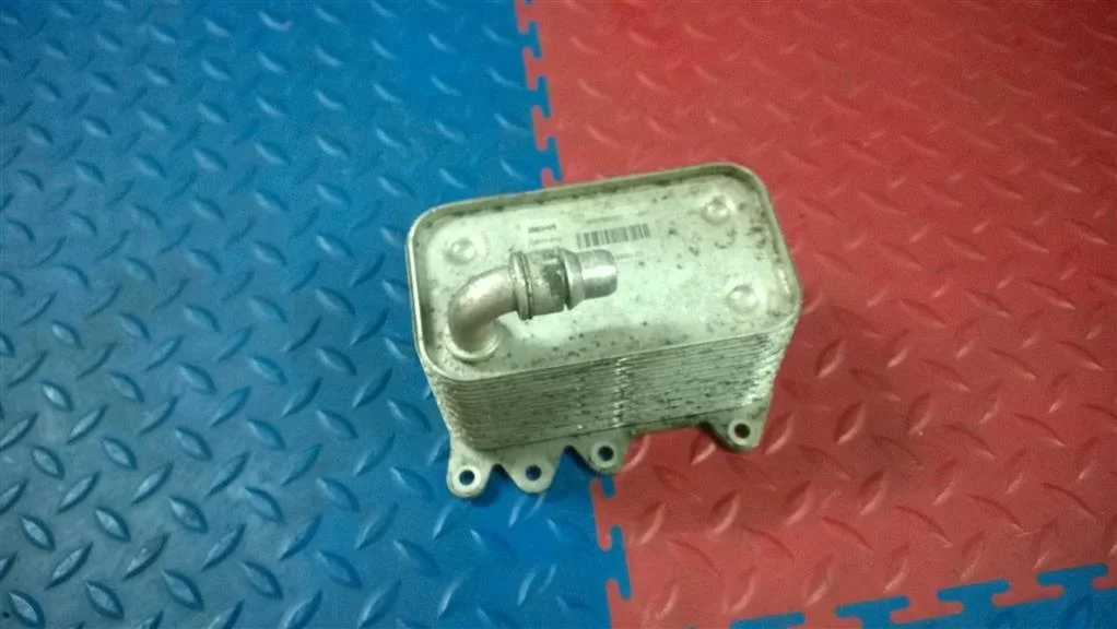 радиатор маслоохладитель акпп BMW 5-серия E60/E61  N47D20A 177 лс 520d