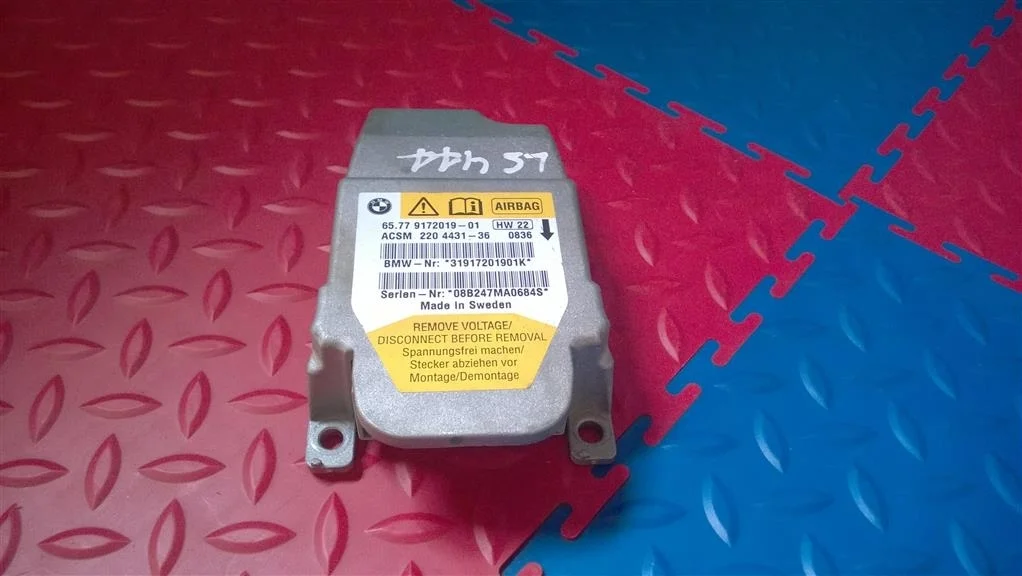 блок управления airbag BMW 5-серия E60/E61  N47D20A 177 лс 520d