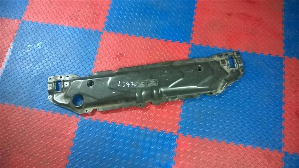 панель телевизор BMW 5-серия E60/E61 51647033741  N47D20A 177 лс 520d 2008 BLACK SAPPHIRE METALLIC (475)