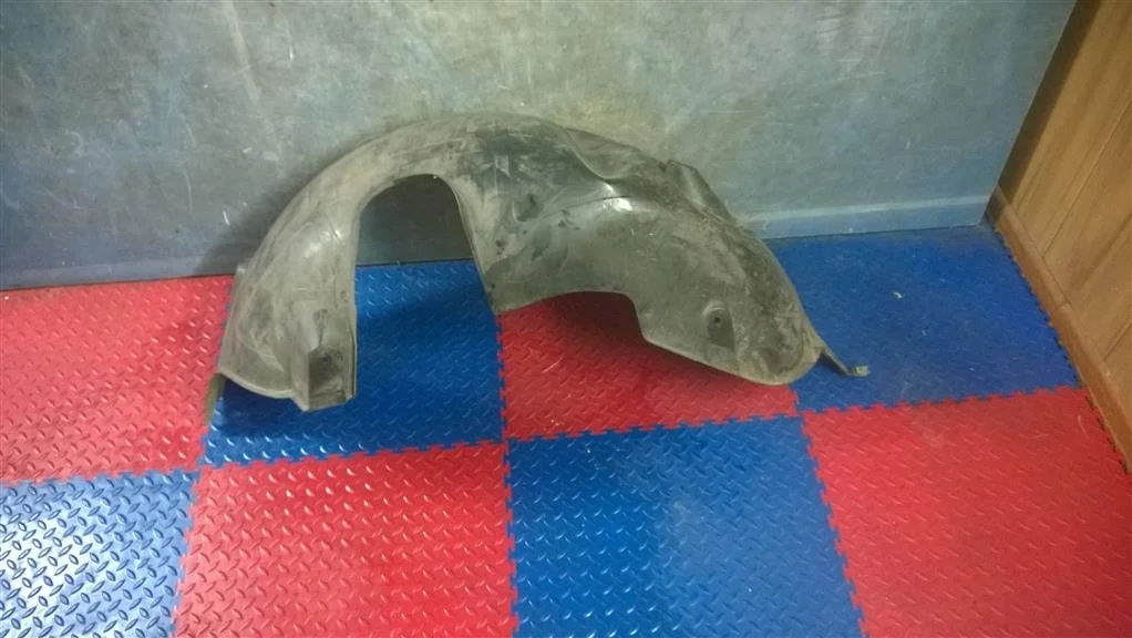 подкрылок BMW X3 E83  N47D20A 177 лс 2.0D