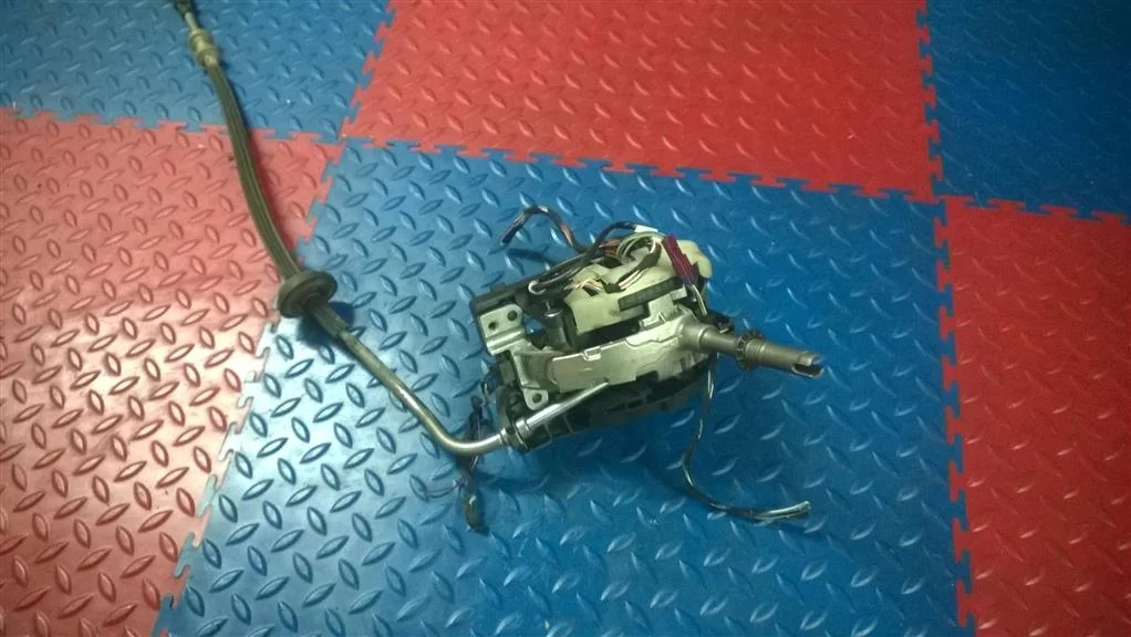 кулиса кпп BMW X3 E83  N47D20A 177 лс 2.0D