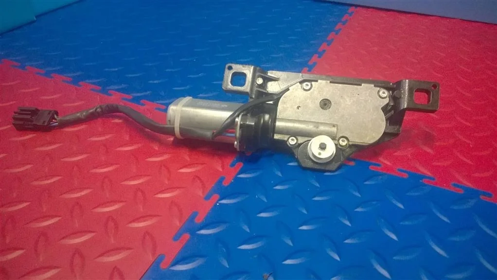 активатор замка багажника BMW 5-серия E60/E61  N53B25A 190 лс 523i