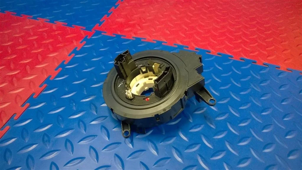 кольцо контактное подрулевое BMW 5-серия E60/E61  N53B25A 190 лс 523i