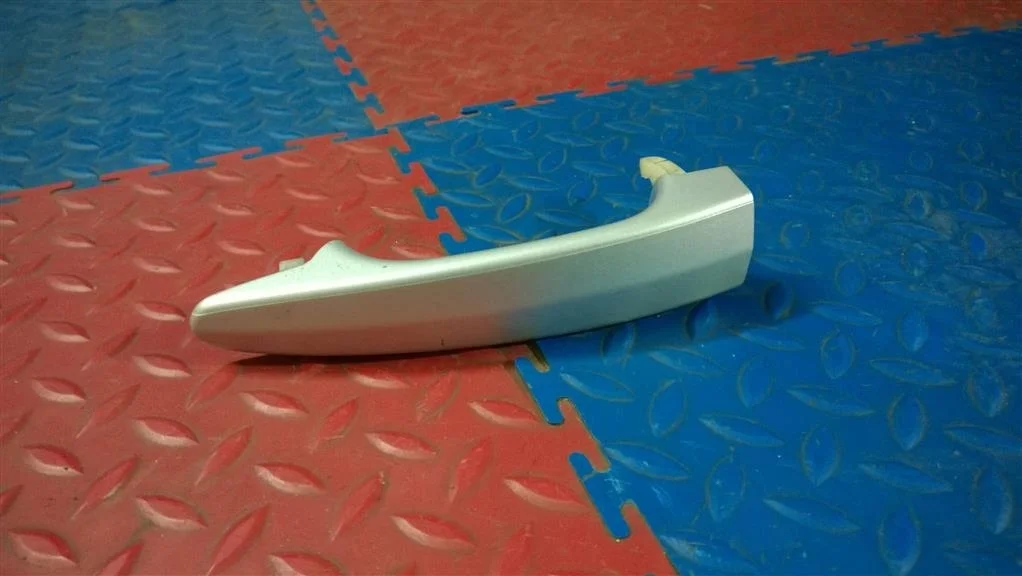 ручка двери наружная BMW X3 E83  N47D20A 177лс 2.0D