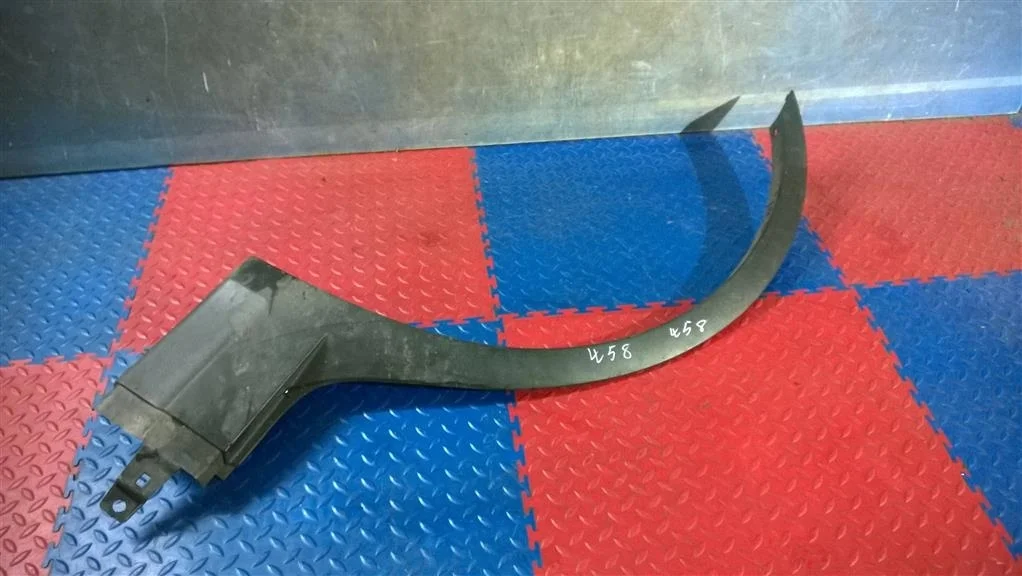 накладка на крыло BMW X3 E83  M54B30 231 лс 3.0i