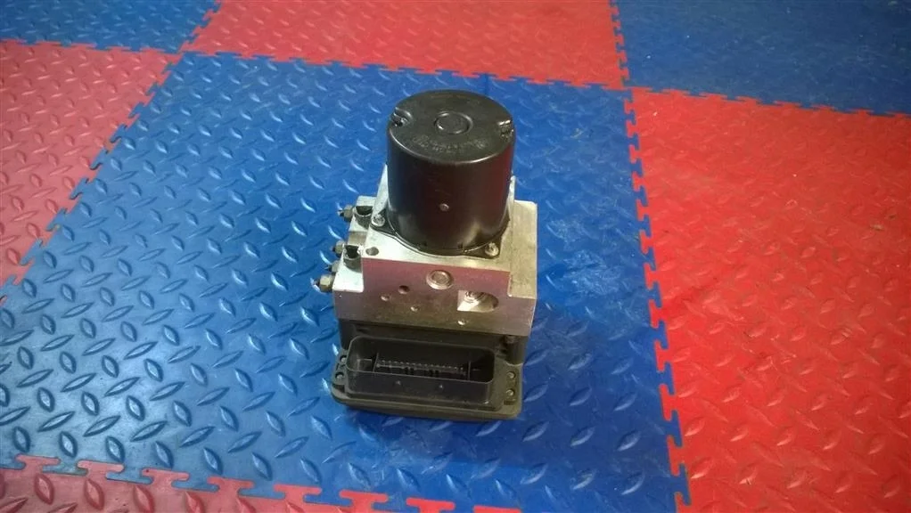 блок abs насос BMW 5-серия E60/E61  N53B25A 190 лс 523i