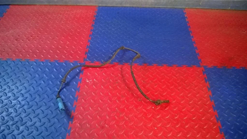 датчик abs BMW X3 E83  M54B30 231лс 3.0i