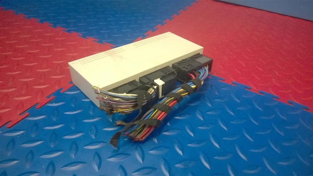 блок комфорта BMW X3 E83  N47D20A 177лс 2.0D