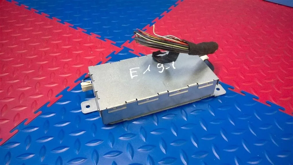 блок управления buetooth BMW X5 E53  M54B30 231 лс 3.0i