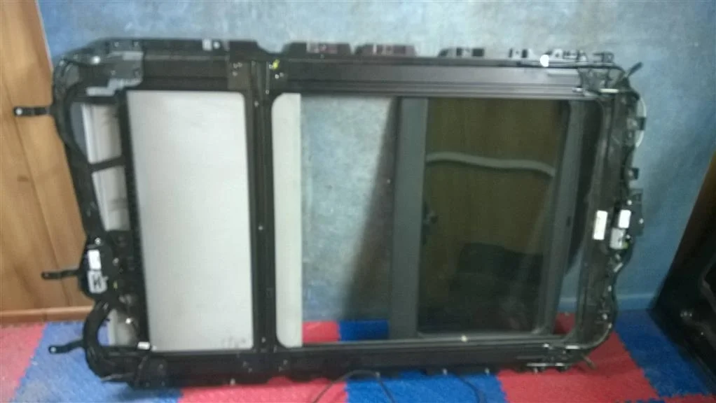 люк в сборе электрический BMW X3 F25  N55B30A 306 лс 3.0i