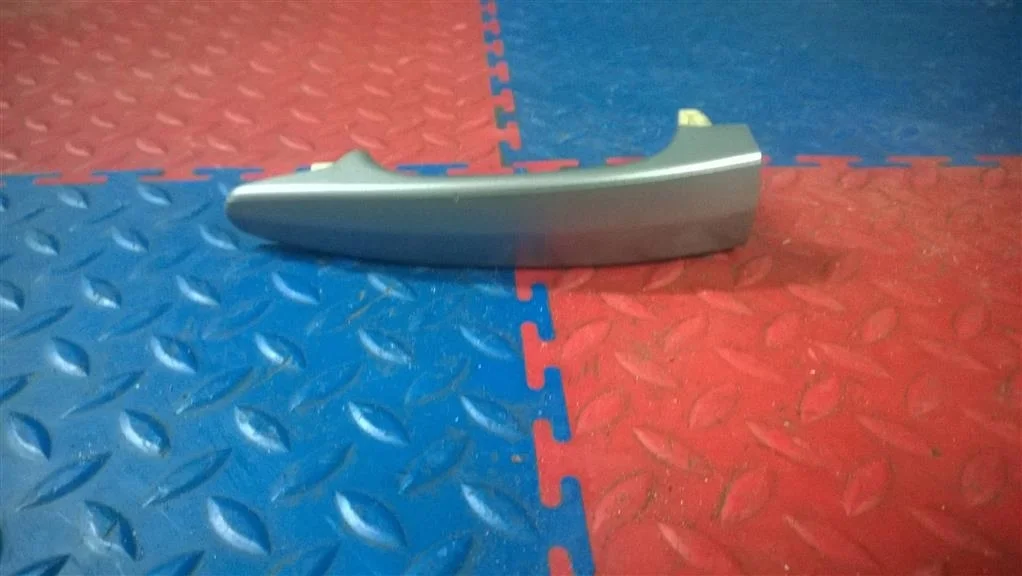 ручка двери наружная BMW X3 E83  N47D20A 177лс 2.0D