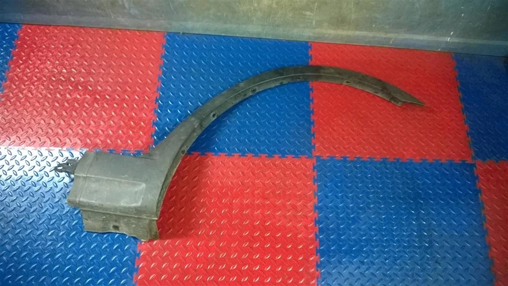 накладка на крыло BMW X3 E83  N47D20A 177лс 2.0D