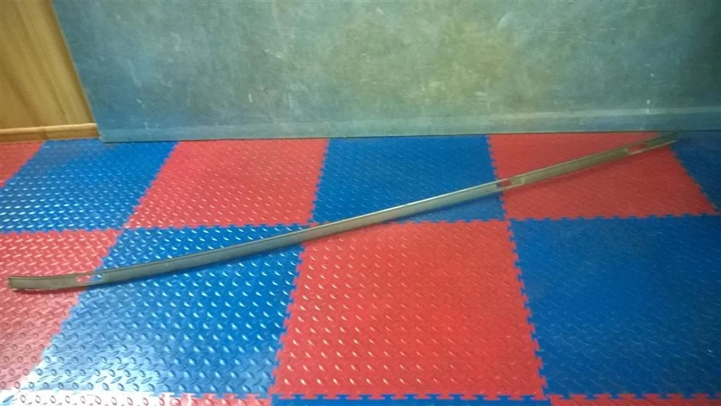 молдинг крыши BMW X3 E83 51133413250  N47D20A 177лс 2.0D 2008 Серебристосерый металлик А08