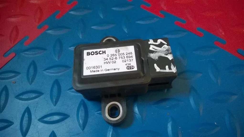 датчик ускорения BMW X5 E53  M54B30 231 лс 3.0i