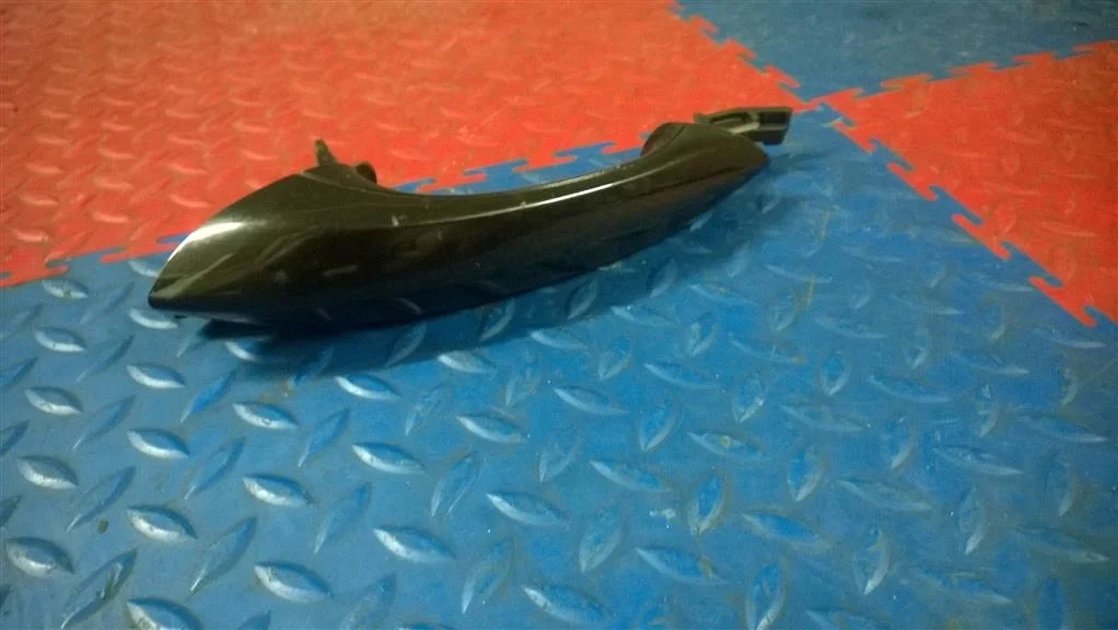 ручка двери наружная BMW 5-серия F10/F11  N47D20C 184 лс 520d