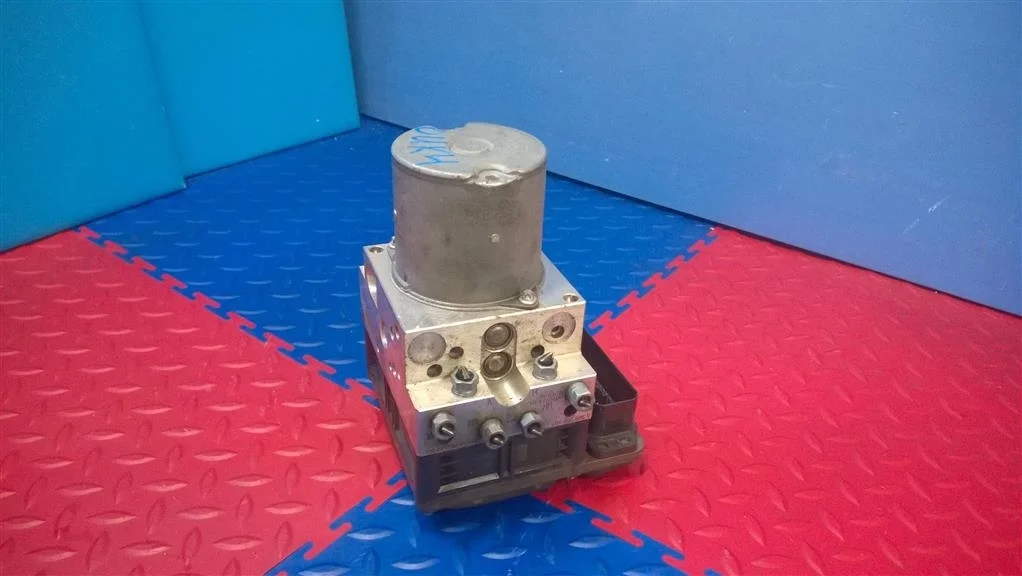 блок abs насос BMW 5-серия F10/F11  N47D20C 184 лс 520d