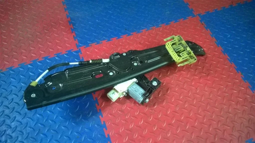 стеклоподъемник BMW 5-серия F10/F11  N47D20C 184 лс 520d