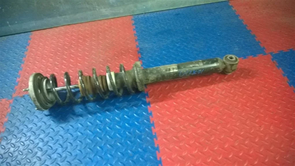 стойка амортизационная BMW 5-серия F10/F11  N47D20C 184 лс 520d