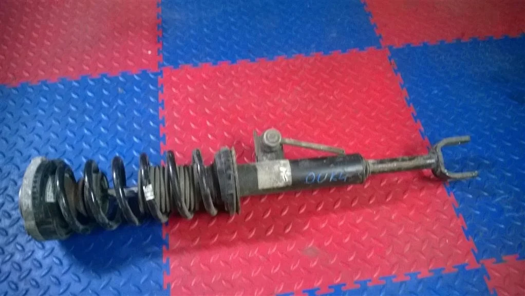 стойка амортизационная BMW 5-серия F10/F11  N47D20C 184 лс 520d