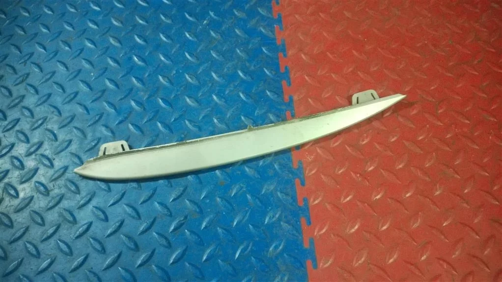 накладка переднего бампера BMW 5-серия F10/F11  N47D20C 184 лс 520d