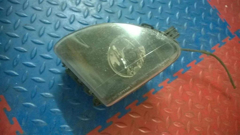 фара противотуманная BMW 5-серия F10/F11 63177216886  N47D20C 184 лс 520d 2011 BLACK SAPPHIRE METALLIC (475)