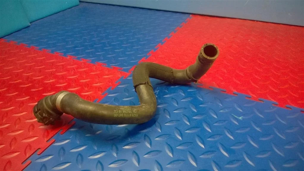 шланг системы охлаждения BMW 5-серия F10/F11 64509170347  N47D20C 184 лс 520d 2011 BLACK SAPPHIRE METALLIC (475)