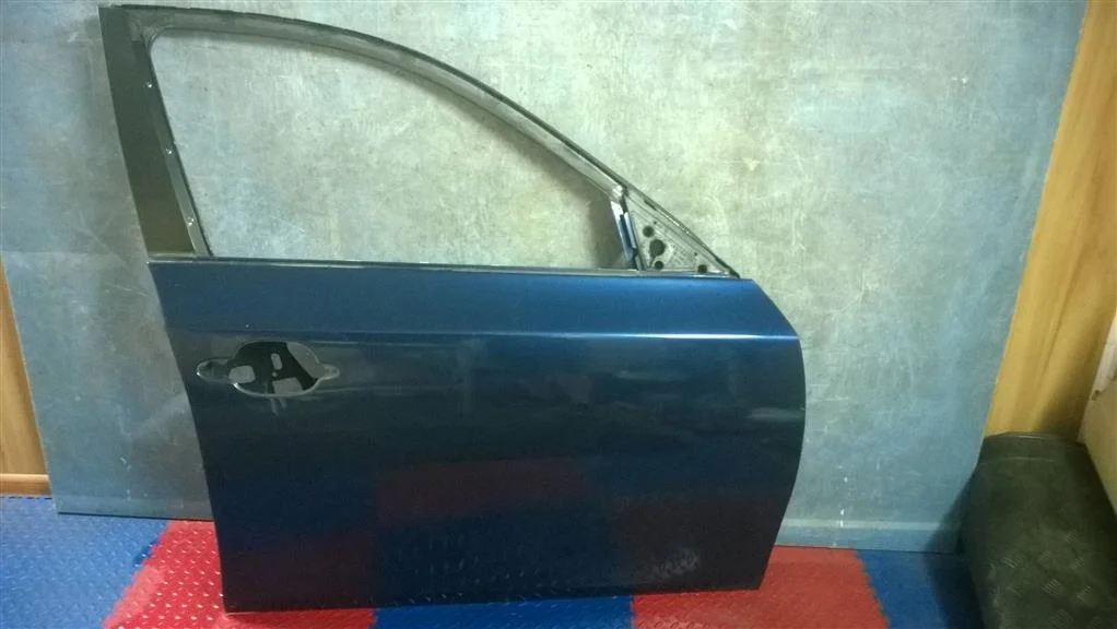 дверь BMW 5-серия E60/E61 41517202340 дефект  N47D20A 177 лс 520d 2008 TIEFSEEBLAU METALLIC (A76)