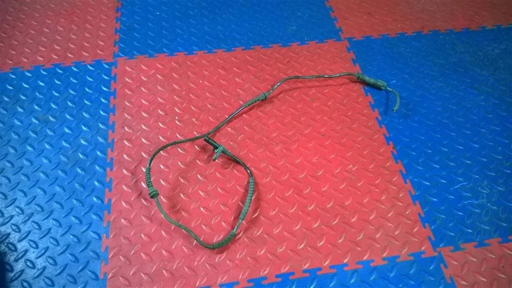 датчик abs BMW 5-серия F10/F11  N47D20C 184 лс 520d