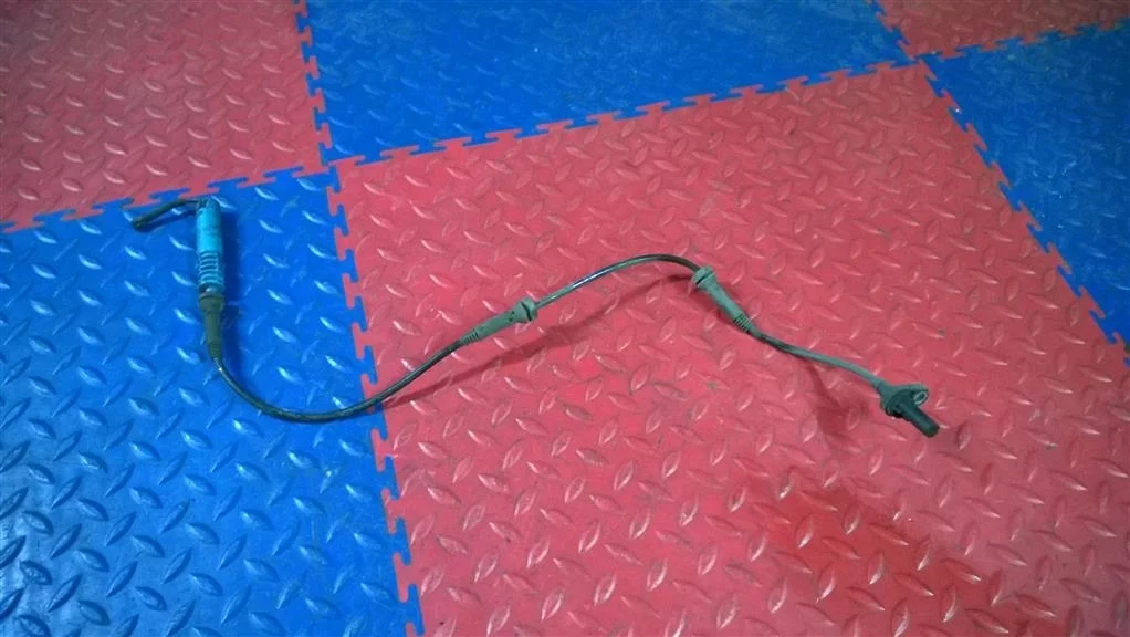 датчик abs BMW 5-серия E60/E61  N53B30A 218 kc 525i