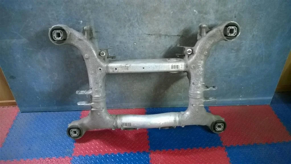 балка BMW 5-серия F10/F11  N47D20C 184 лс 520d