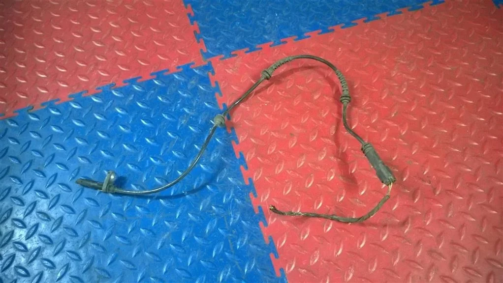 датчик abs BMW 5-серия F10/F11  N47D20C 184 лс 520d